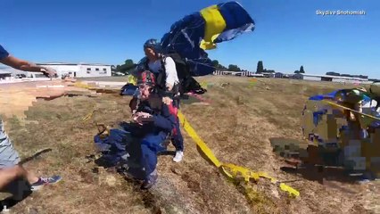 Man Celebrates His 100th Birthday By Jumping Out of Plane