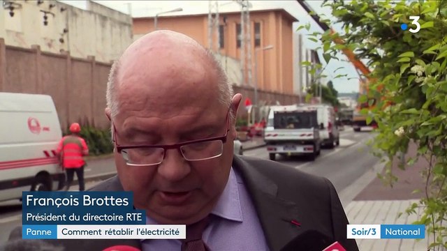 Panne à Montparnasse : les efforts pour tenter de rétablir l'électricité