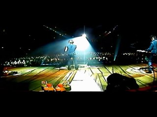 David Bowie – Ashes To Ashes — A Reality Tour – (2004)