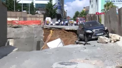 Ümraniye'de İstinat Duvarı Çöktü