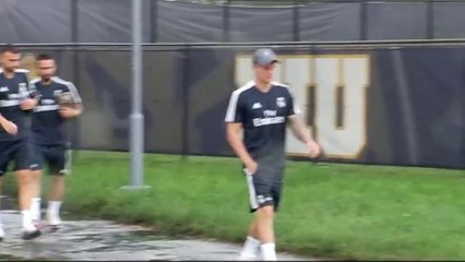La lluvia obliga a suspender el entreno del Real Madrid pese a la insistencia de Lopetegui 29/7/2018