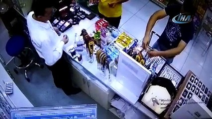 Bin liralık tespihi böyle çaldı