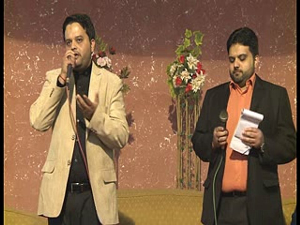 Faraz-e-Daar Par Bhi Zikr e Mola Dhoondh Laity Hain