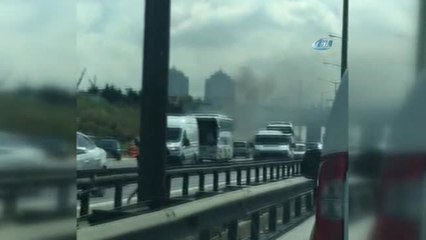 Tem Otoyolu'nda Araç Alev Alev Böyle Yandı