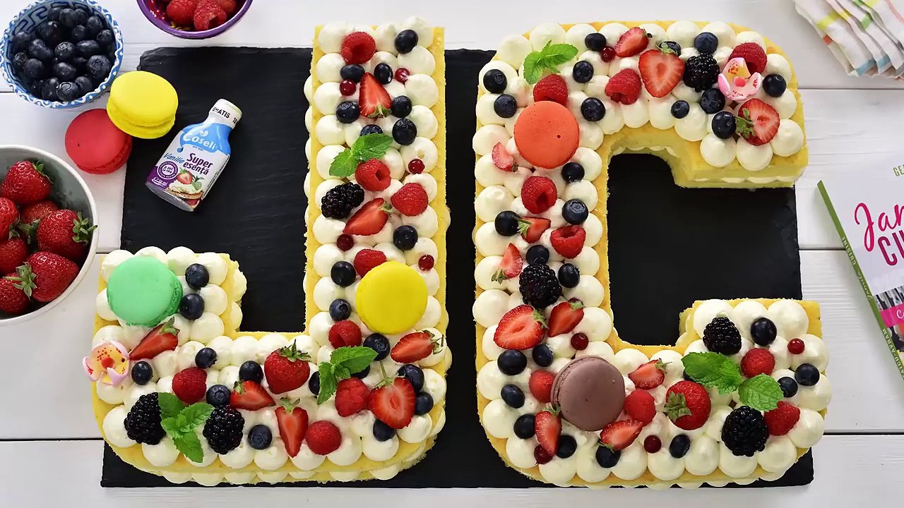 Tort litera JC / Tort cifra | JamilaCuisine