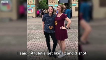 Double marriage proposal video goes viral - BBC News