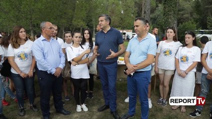 Report Tv - Ministri Klosi në Panairin e Bostanit në Divjakë: 81 mijë ton eksport