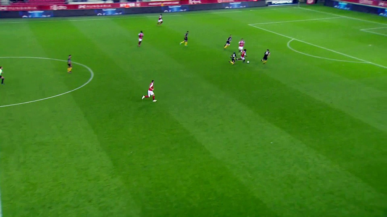 Le slalom géant de Nolan Mbemba contre Niort !