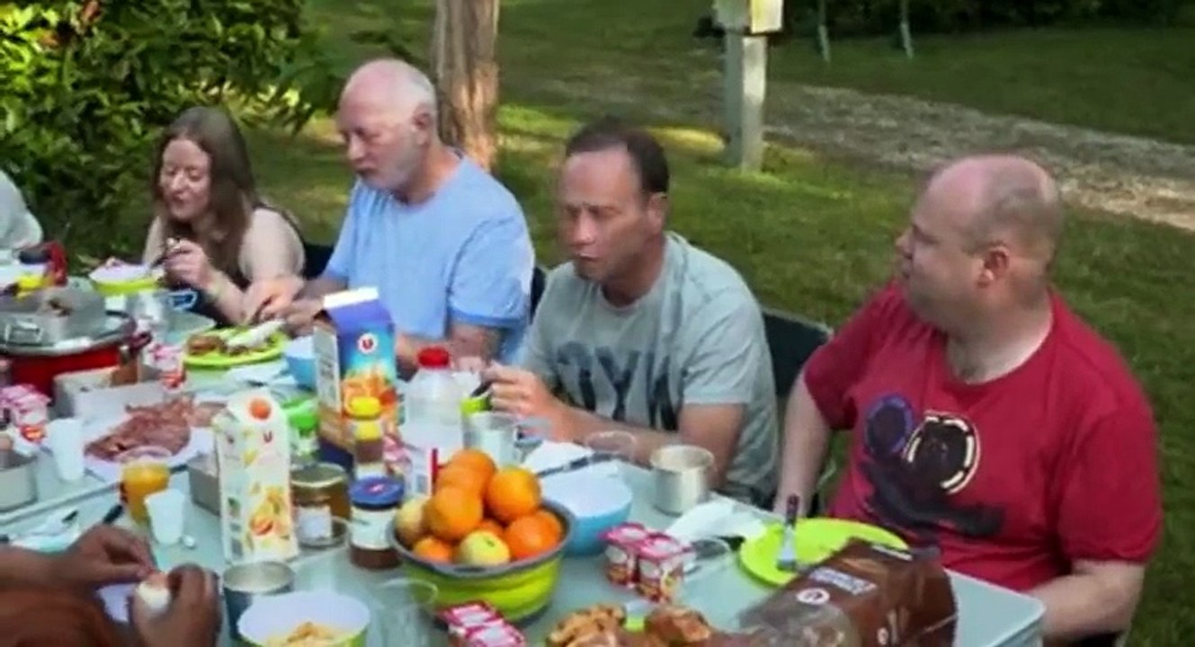 Hello Campers S01 - Ep30  30 HD Watch