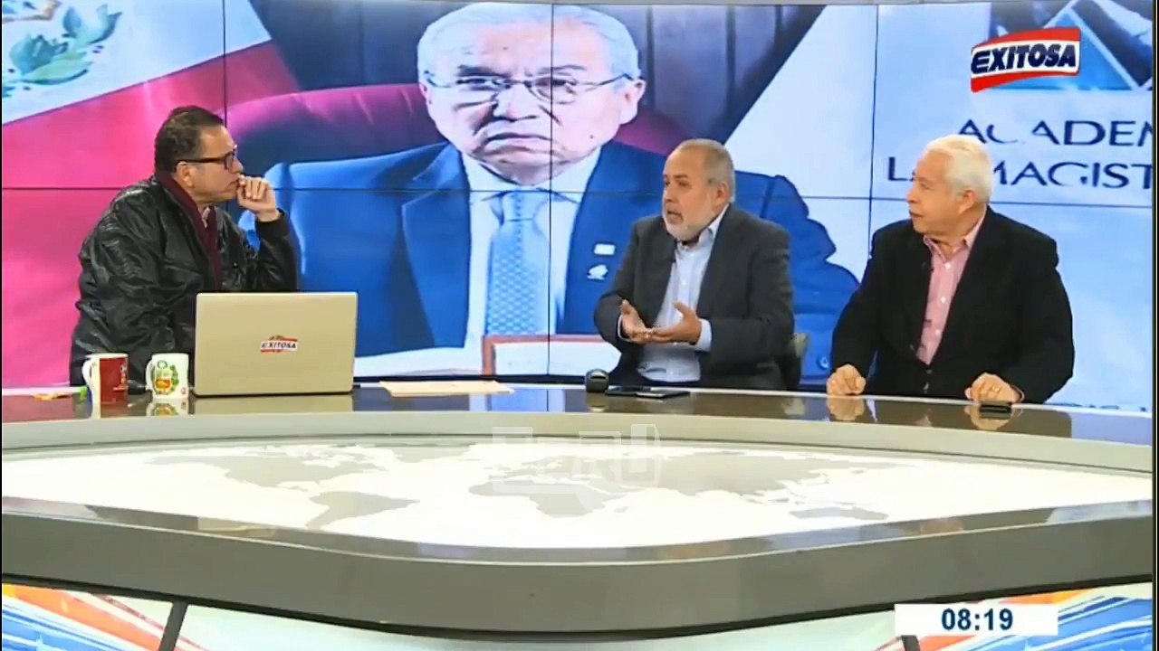 PHILLIP BUTTERS QUIEREN PETARDEAR A PEDRO CHAVARRY 30/07/2018