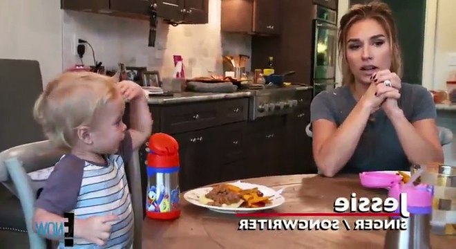 Eric & Jessie Game On S03 - Ep01 Home Sweet Decker HD Watch