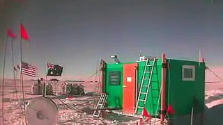 24 Hours of Sunlight at the South Pole, Antarctica: Time Lapse Video of Sun Going in Circl