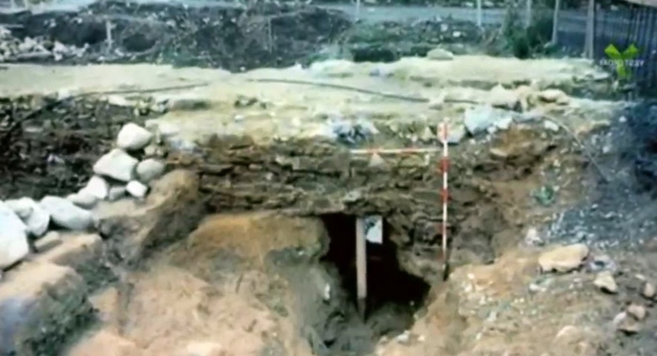 Tales of Irish Castles S01  E04 A Century Of Turmoil - Part 01