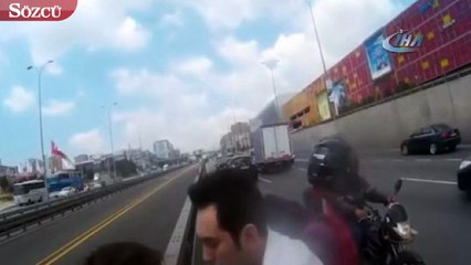 E-5 karayolunda kaza sonrası sopayla inen şoföre tatlı dil