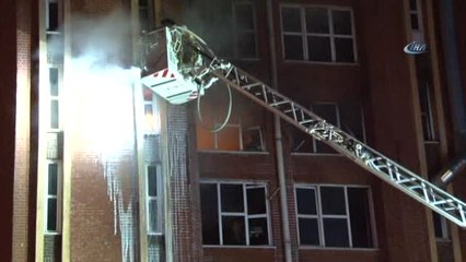 İkitelli'de Boya İmalathanesinde Yangın