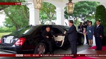 Trump Kim summit- Kim arrives at the hotel - BBC News