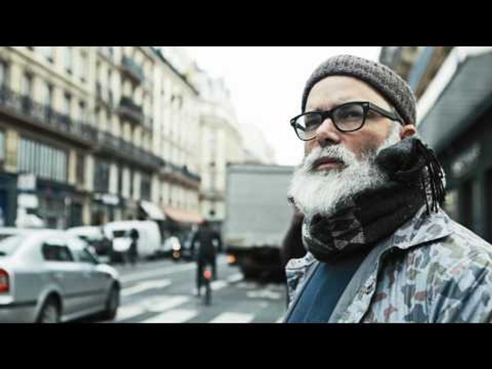 Pen & Paper: Kevin Lyons