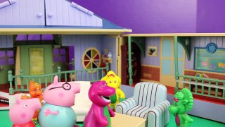 Peppa Pig at Barney and Friends Dinosaur School with George Pig and Daddy Pig