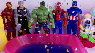 Superheroes Hulk Spiderman Jumping on the Bath Five Little Monkeys Top Nursery Rhyme Song