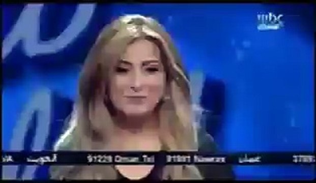 شوفوا كيف واحد من الجمهور طير جبهتها لأحلام و حطها بموقف محرج هههههه شوفوا شو صار فيها
