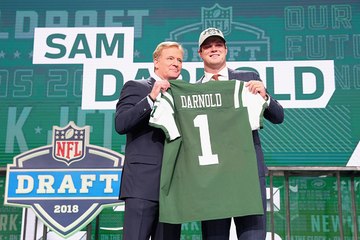 Rookie QB Sam Darnold Inks Contract With the New York Jets