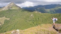 DOM.13-8-17- VULCANI PUY DE DOME E CANTAL NELLA REGIONE DELL'AUVERGNE NEL MASSICCIO CENTRALE DELLA FRANCIA.