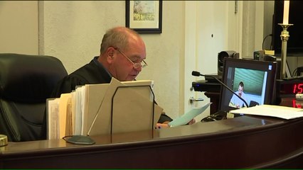 Man Cleans Out Pens at Ohio County Fair as Part of Judge`s Creative Sentence