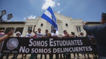 Estudiantes nicaragüenses en León marchan por la 