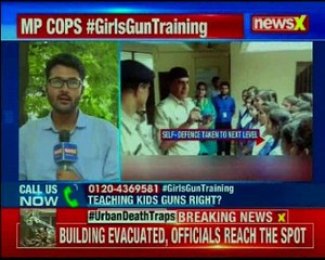 Madhya Pradesh Cops organise workshop to teach guns usage to girls student for self defence