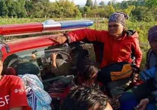 Indonesian Hikers Spend Hours Trekking to Safety After Being Trapped on Lombok's Mount Rinjani