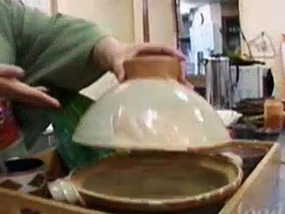 Anthony Bourdain A Cook's Tour - S01E02 - Dining With Geishas