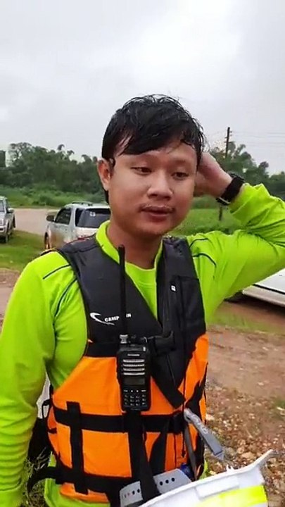 ຝົນໆ