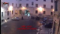 Bari: ferito a colpi d'arma da fuoco in Piazza Chiurlia, presi gli aggressori. Uno di loro è minorenne - video registrato dalle telecamere