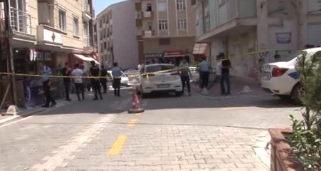 Son Dakika! Esenyurt'ta Hareketli Dakikalar! Dur İhtarına Uymayanlar Polise Ateş Açtı