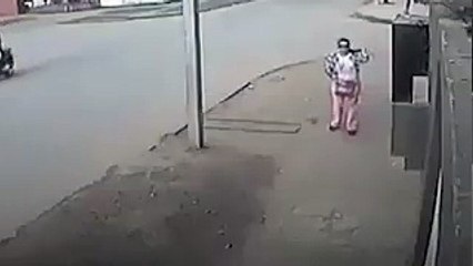 Kapkaç mağduru kadının pratik zekası