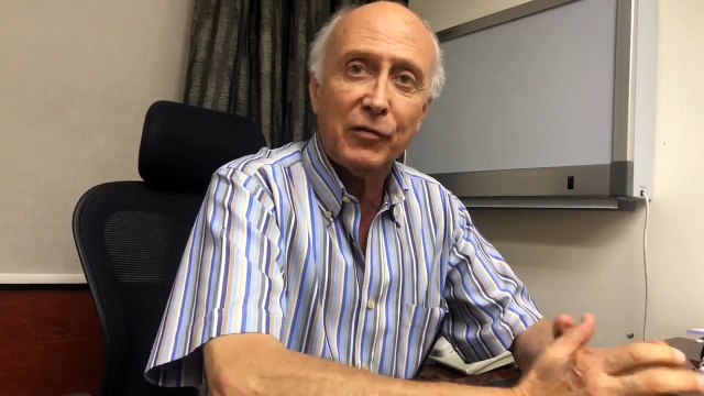 بث مباشر مع الدكتور نبوغ العوا عميد كلية الطب البشري في جامعة دمشق .