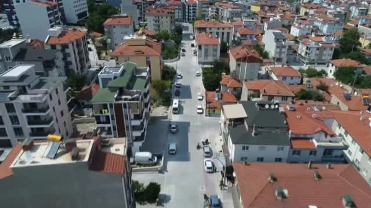 Pamukkale'nin En Çok Sokağı Olan Mahallesinde Üst Yapı Çalışmaları Sürüyor