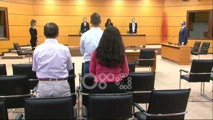 Ora News - Shkarkohet dhe gjyqtari i Gjykates se Larte, Artan Broci