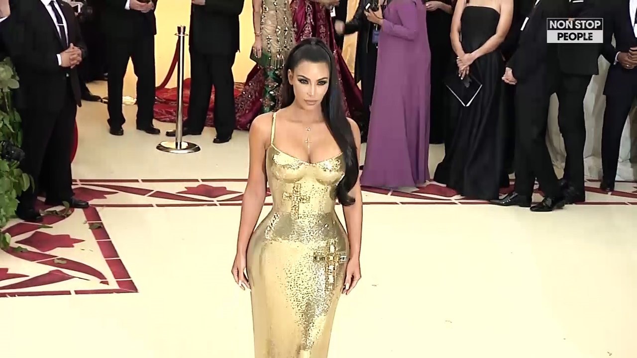 Kim Kardashian "anorexique" : les propos de Khloé Kardashian et Kendall Jenner font polémique