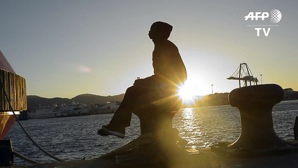 Con improvisación, España afronta las llegadas de migrantes