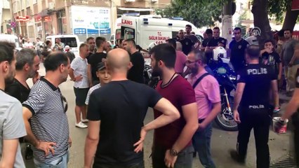 Lokantada bıçaklı kavga: 3 yaralı - BURSA