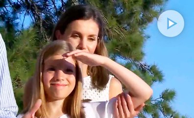 El manotazo de la infanta Sofía a la reina Letizia en el posado en Mallorca