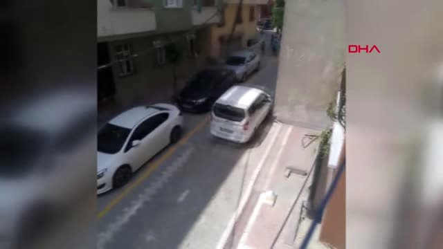 İstanbul- Esenyurt'ta Polise Ateş Açan Şüpheliler Kaçarken Görüntülendi