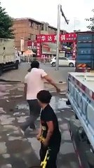 The friendship of the cycle monkey and the dog