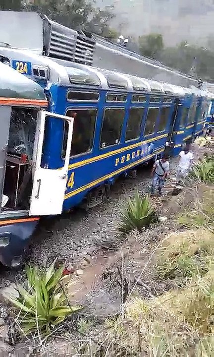 Perú: Dos trenes chocan en Machu Picchu