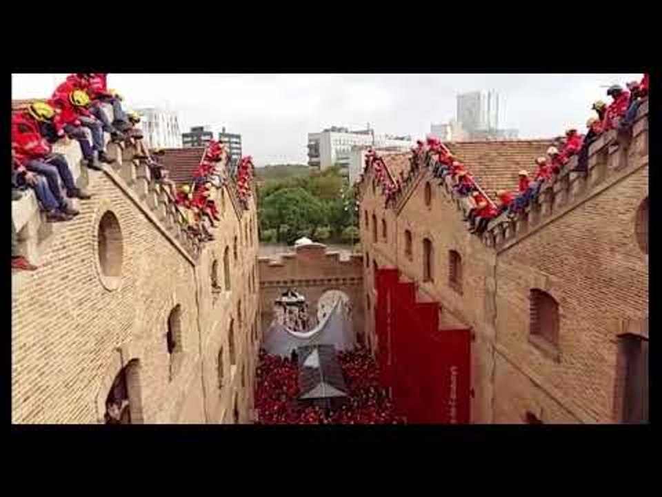 BOMBEIROS DE BARCELONA FAZEM ATO EM APOIO AO REFERENDO INDEPENDENTISTA DA CATALUNHA