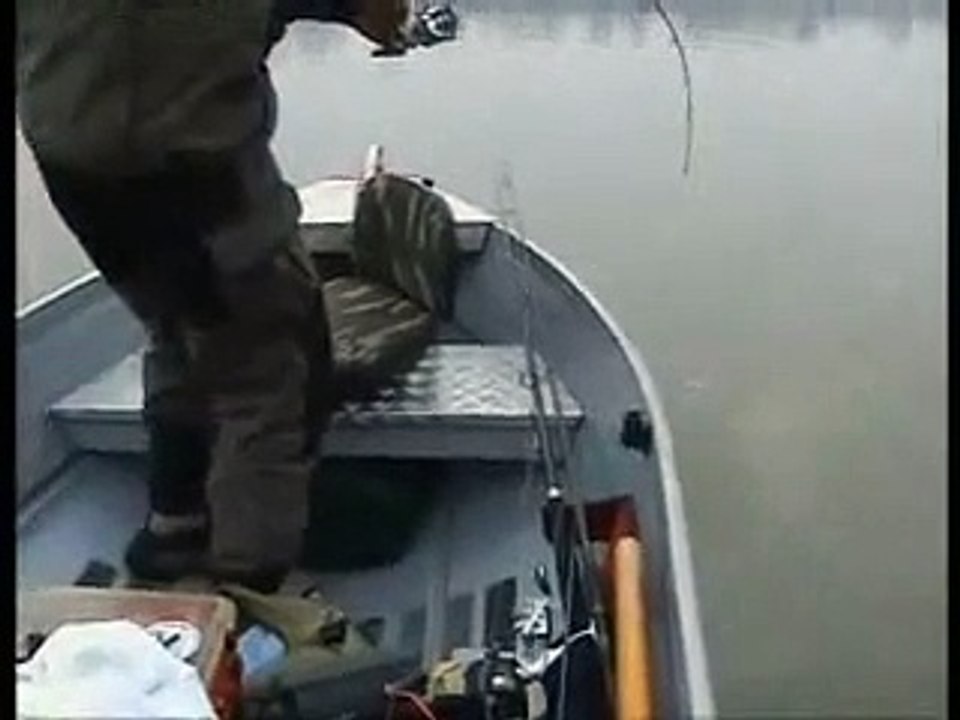 WINTER BIG CATFISH by CATFISHING WORLD