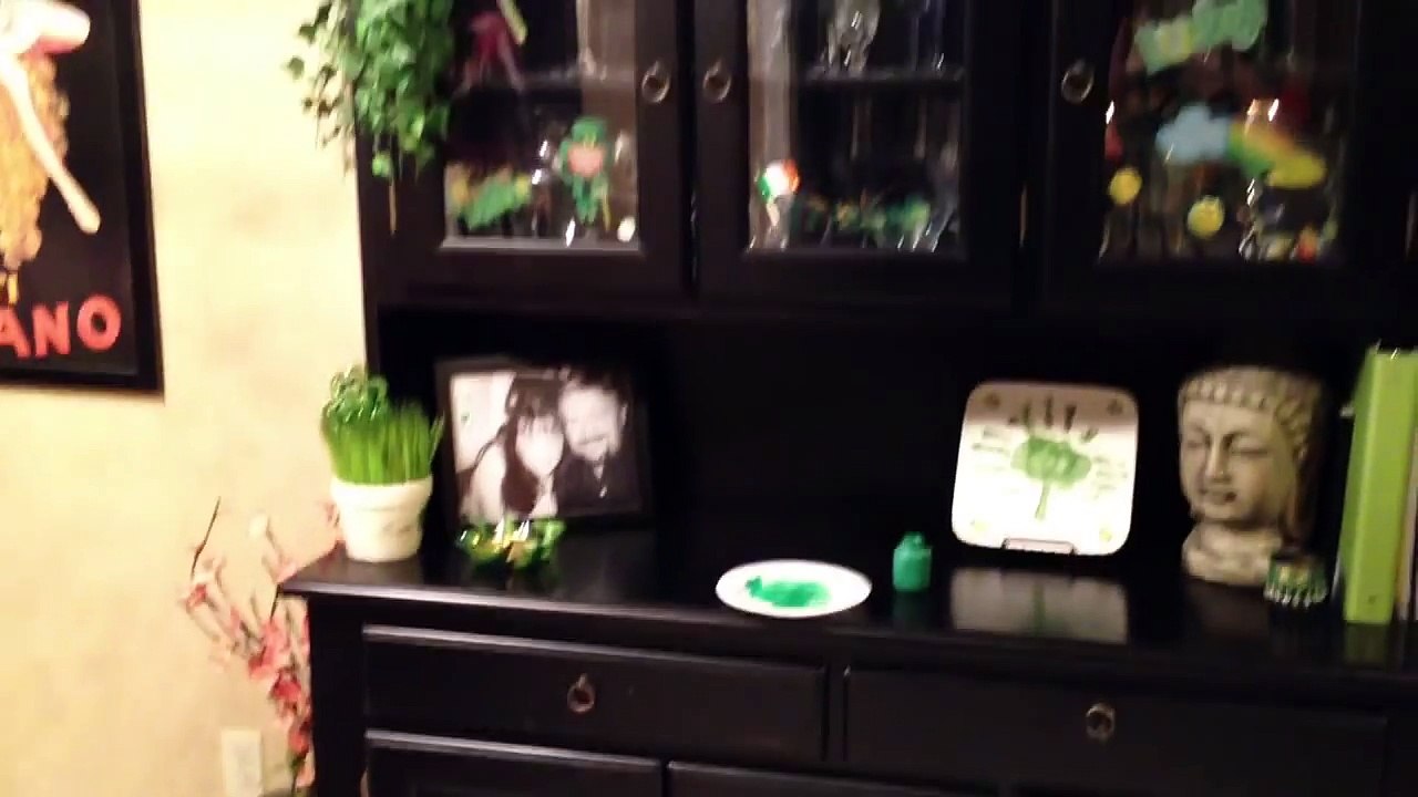 How to make elf footprints (or leprechaun)!