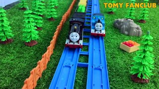 James Runaway and Crash : The Adventure Begins (US) Thomas and Friends | TOMY FANCLUB