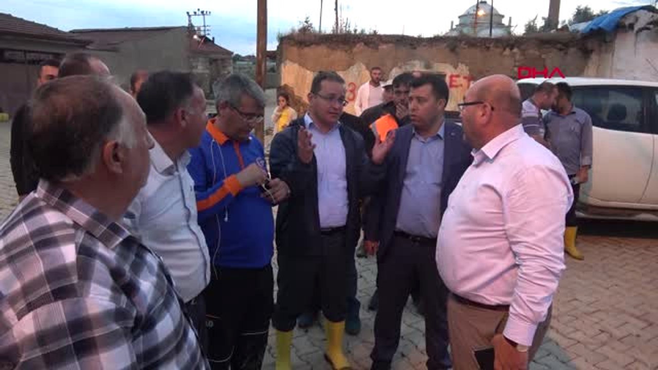 Afyonkarahisar'da Sağanak, Hayatı Olumsuz Etkiledi